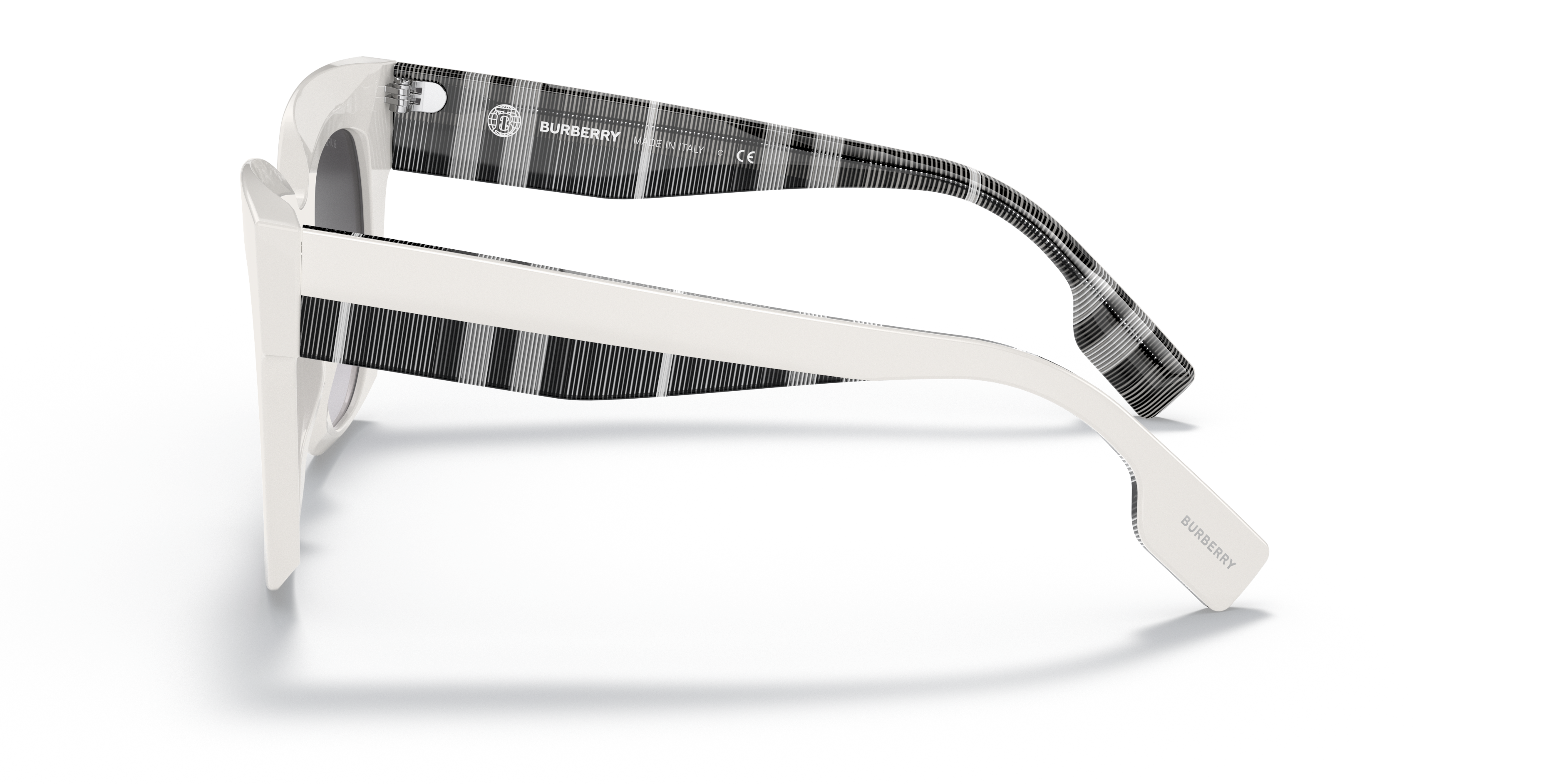 نظارات شمسية بربري كيتي - BE4364 39958G 49