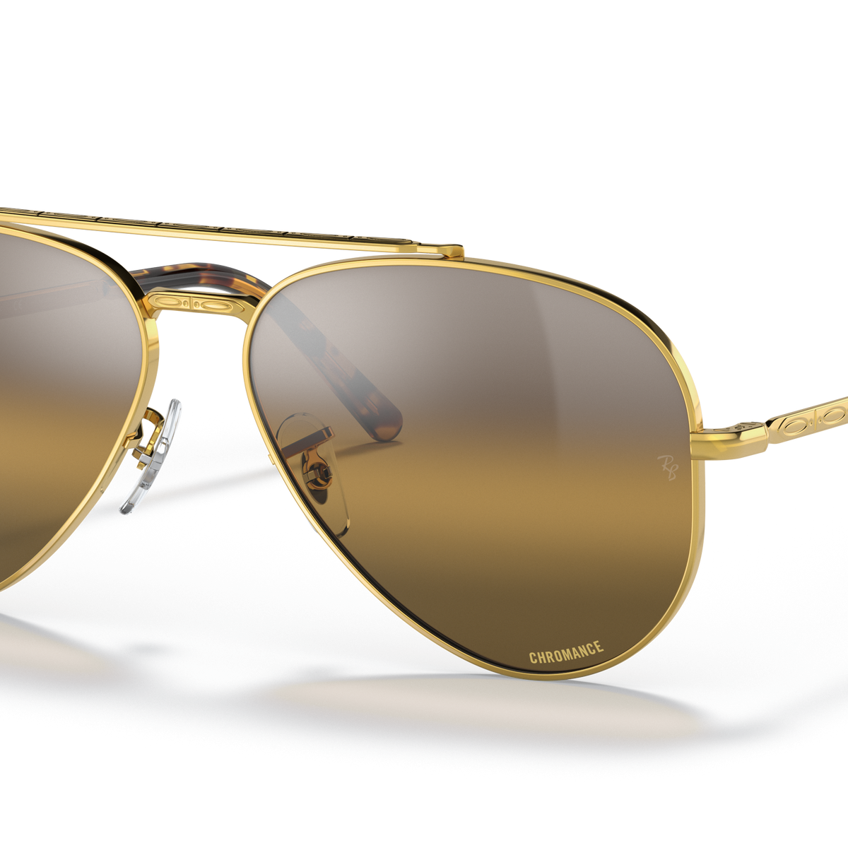 Ray ban Aviator polarized chromance gold frame 62 MM Ray-Ban RB3025 Aviator Large Metal Polarized 9196G6 Aviator  main image 2