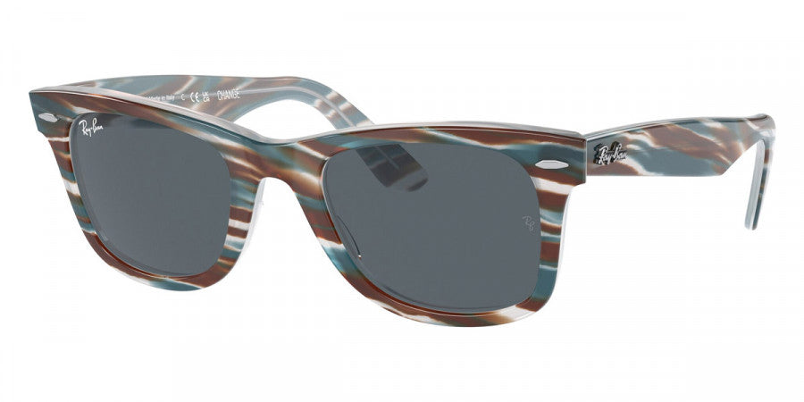 نظارة Ray-Ban™ Wayfarer RB2140 1407R5 50 - مخططة باللون الأزرق الفاتح